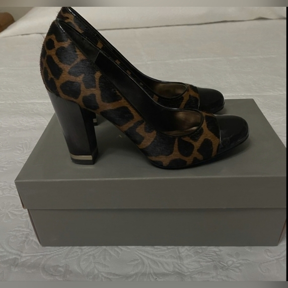 Real Calf Hair Pumps With Wooden Chunky Heel EUC Size 6 - Picture 4 of 6